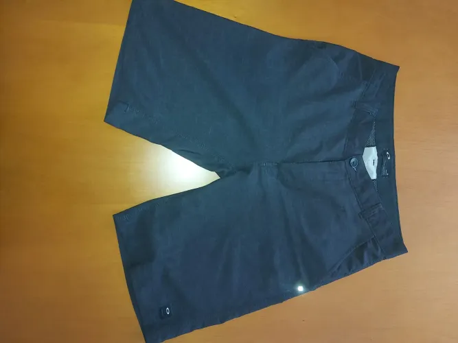 Bermuda oakley ORIGINAL  Tam: 40