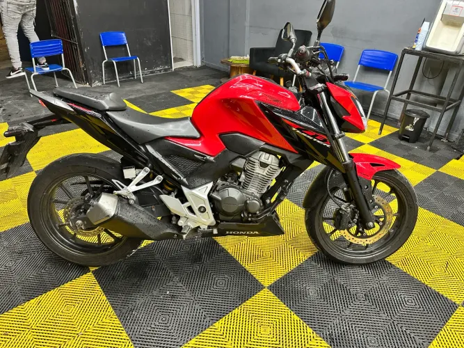 Cb 300 Twister