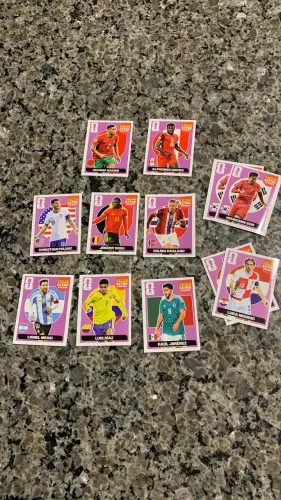Figurinhas Legends Extra Lilás 2026