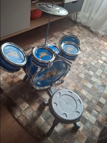 Bateria infantil