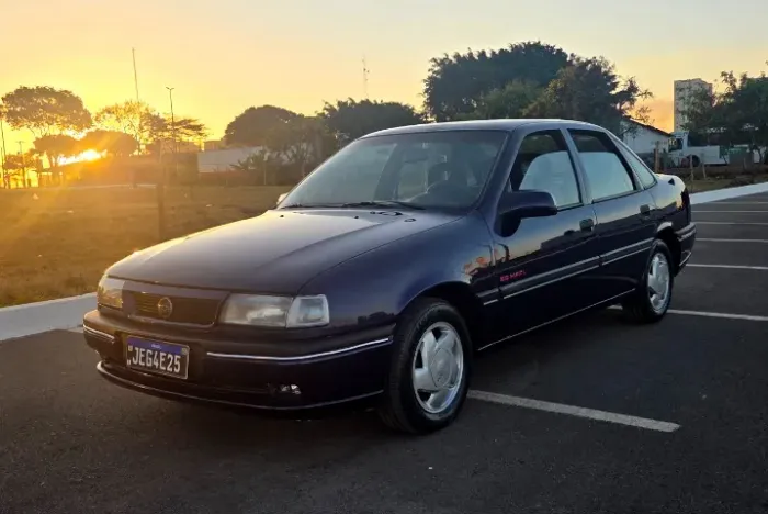 Chevrolet Vectra CD 2.2 16V / 2.0 16V Mec./aut. 1996