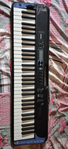 Teclado Musical CT- S300