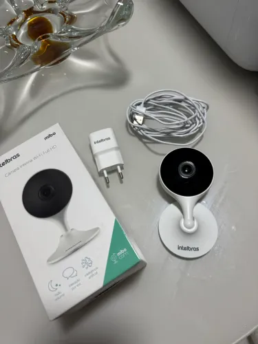 Câmera de Segurança Intelbras iM3 Wi-Fi Full HD