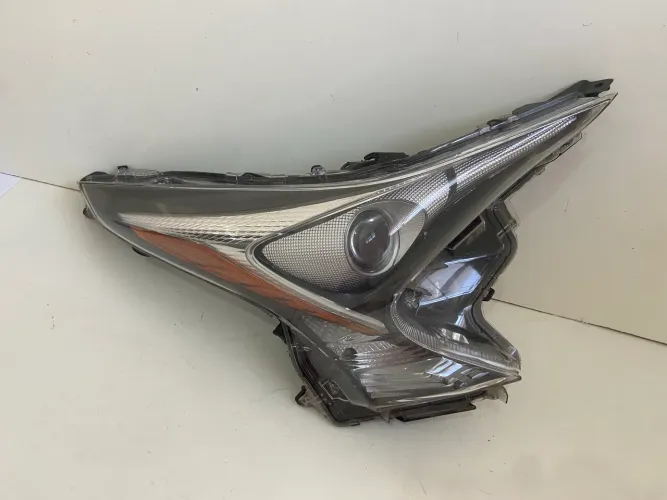 Farol Do Toyota Prius 2016 2017 2018 Lado Direito Passageiro Original 