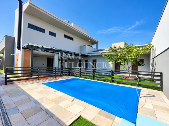 Casa com piscina para alugar em condomínio