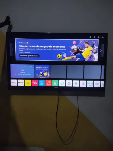Tv LG 50 polegadas vendo ou troco em celular do meu interesse chama