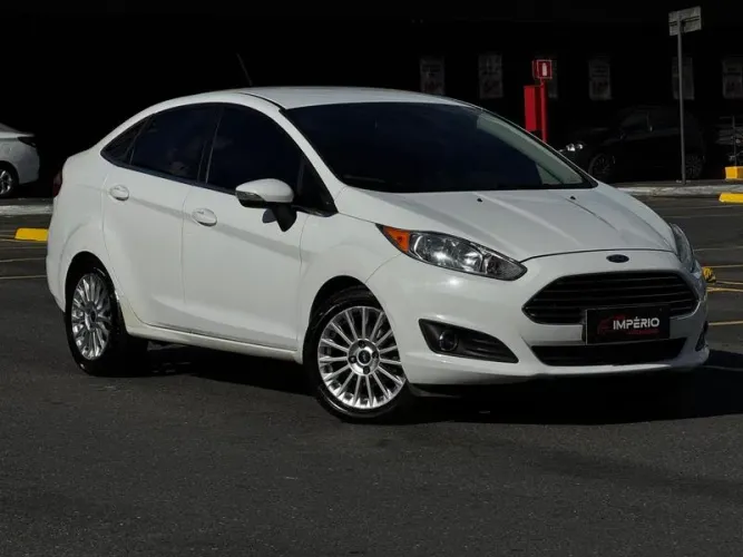 Ford Fiesta Titanium 1.6 16V Flex Power Shift 2014