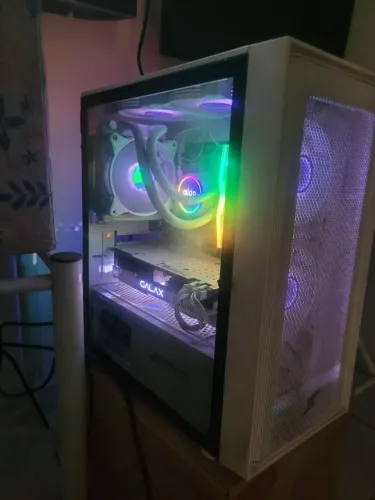 PC Gamer Ryzen 5600/RTX 2060 super 8GBm