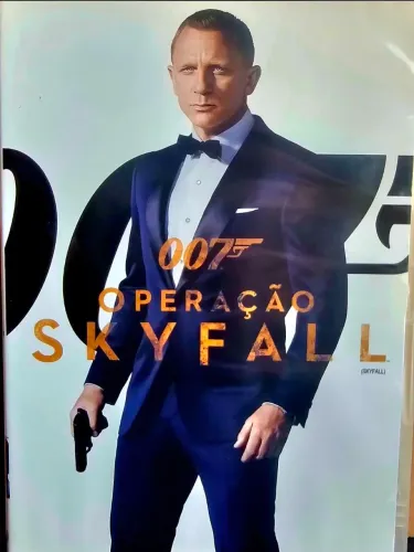 Filme DVD 007 Operação Skyfall com Daniel Craig e Javier Bardem. Canção por Adele- Novo.