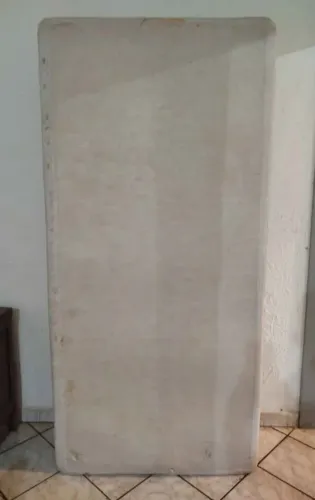 Vendo 2 box de solteiro