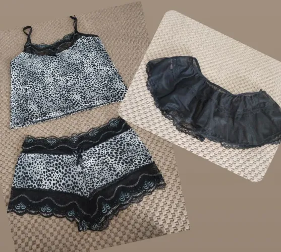 Conjunto lindo em animal print e saia lingerie de renda