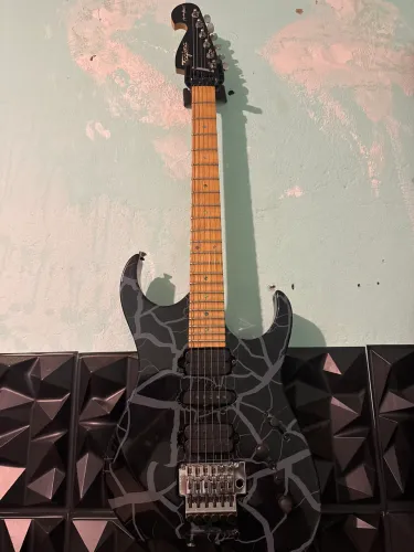 Guitarra Juninho Afram ARROW