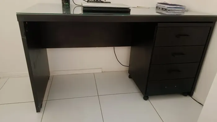 Vendo mesa de escritório