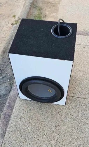 Zetta 900 Subwoofer V-12 900wrms