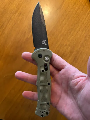 Canivete Benchmade Claymore 9070BK Automático