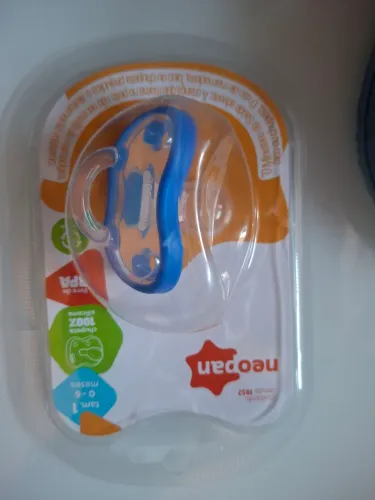 Chupeta para bebê de 0 a 6 meses.