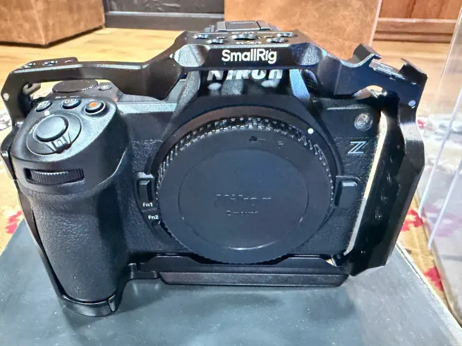 Nikon Z6 III com Cage e Acessórios SmallRig