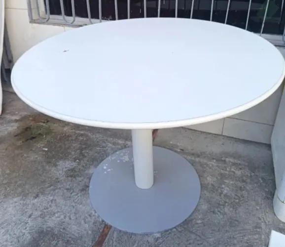 MESA DE REUNIÃO 1,10 MEDIDA POR 240,00 APENAS DINHEIRO OU PIX