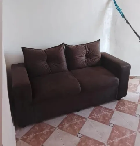 Sofá seme novo poucos dias de uso