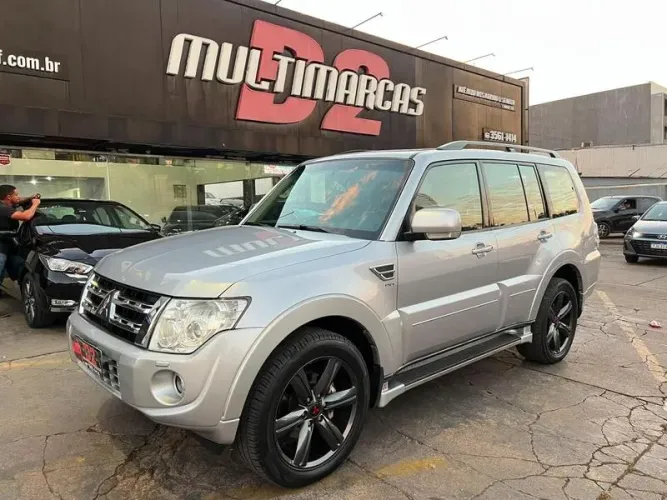 Mitsubishi Pajero 3.2 4X4 T.i. Dies. 5P AUT 2014