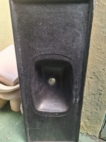 Vendo pia para cozinha. E kit banheiro