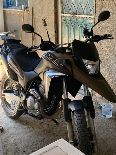 Vendo ou troco Xre 300 2014
