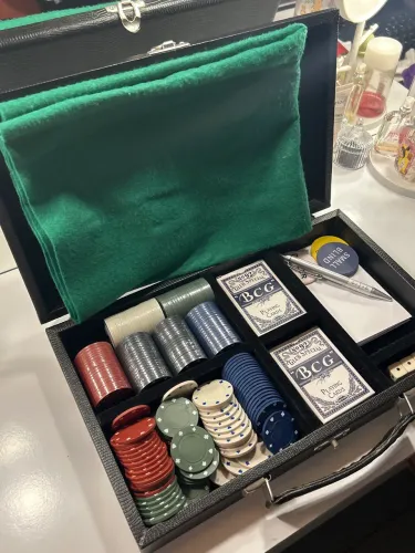Kit de Poker Portátil em Maleta