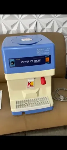 Máquina Profissional de Gelo Raspado WooJil Power Ice Slicer WI-303 - Nova na Caixa