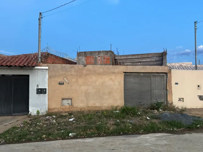 Vendo casa em fase de acabamento
