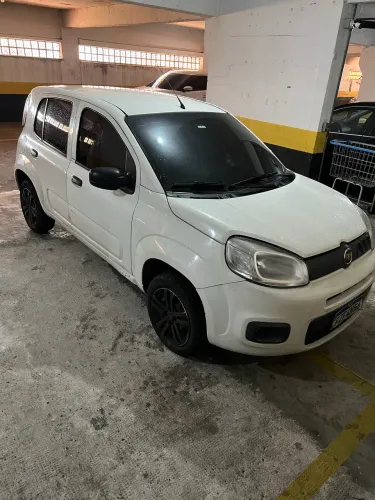 Fiat Uno Attractive 1.0 EVO Fire Flex 8V 5P 2016