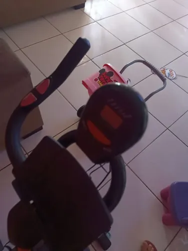 Bicicleta ERGOMÉTRICA.