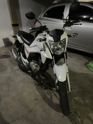 Titan 160 2016
