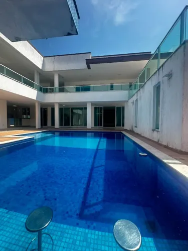 Mansão Duplex Fino Acabamento 580m² c/ 6 Suítes no Condominio Ponta Negra I