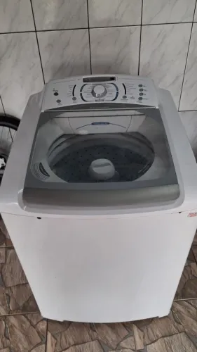 Maquina de lavar roupa ( retirada de peças)
