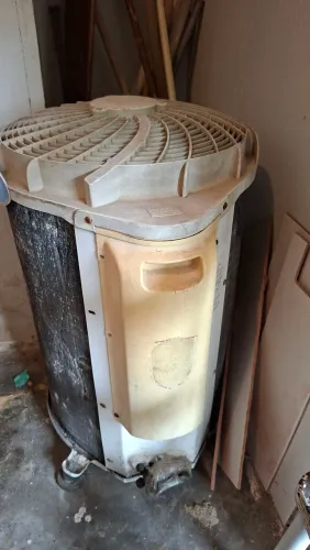 Condensadora Ar-Condicionado Midea Barril (Vertical) - Usada / Para Revisão