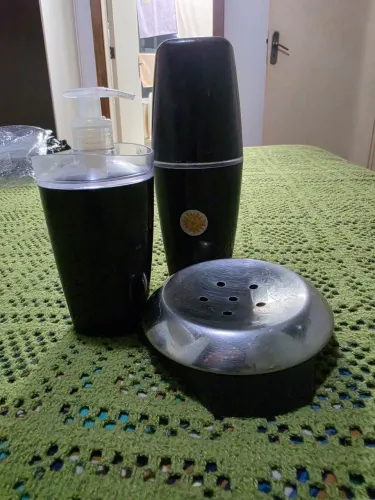 Kit de banheiro: saboneteira, saboneteira líquida e porta escova de dentes