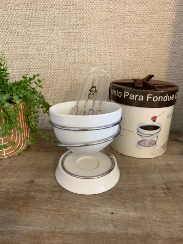 Conjunto de fondue nunca usado, completo, na caixa