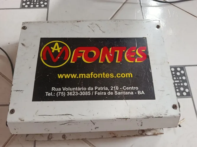 Fonte de som automotivo 100 amperes 