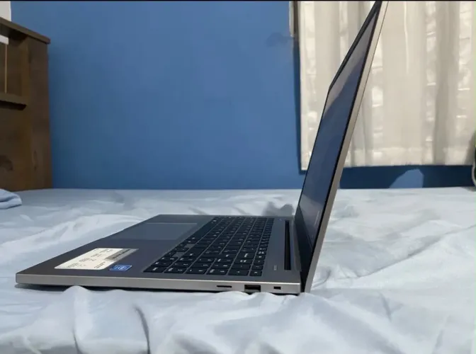 Samsung Book E20