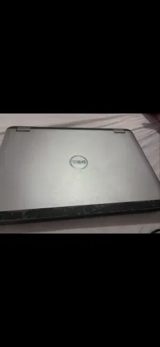 Notebook Dell funcionando