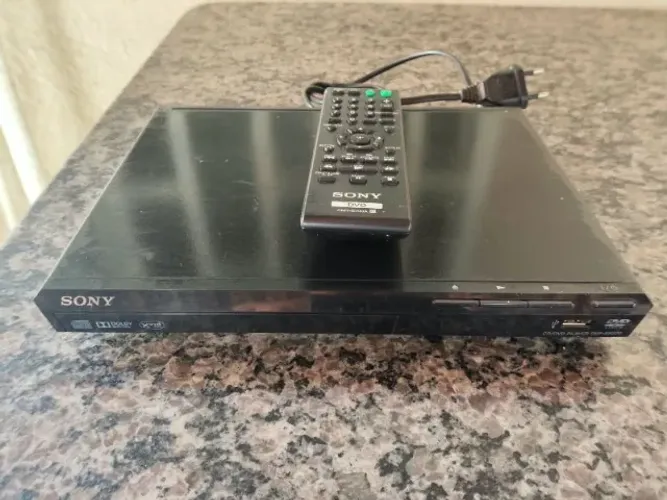 DVD SONY com controle remoto