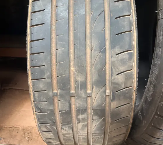 Pneu 17 perfil baixo 195/40 R17 excelente ( 195/40/17 )