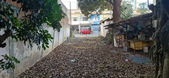 EXCELENTE TERRENO NA CHÁCARA SANTO ANTONIO- 400M²- 10X40, PLANO EM RUA COMERCIAL E RESIDEN