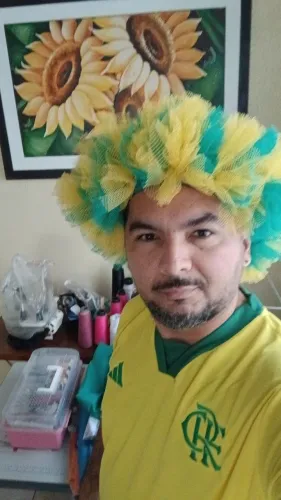 Perucas Para Copa ? Fabricação Própria  . 49 Reais 
