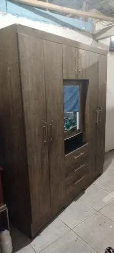 Guarda roupa 7 portas + 3 gavetas