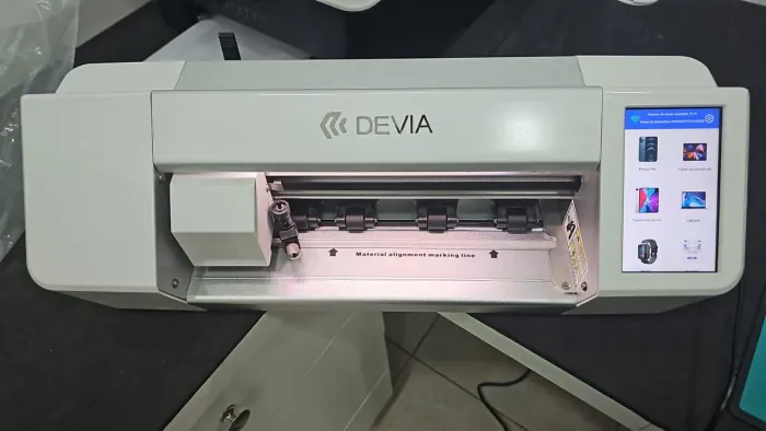 Maquina de películas de hidrogel marca DEVIA 