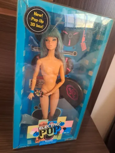 Boneca Dynamite Girls Rufus Blue Eletropop