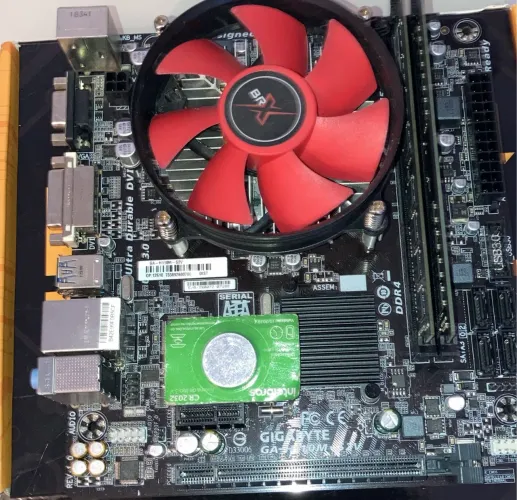 Placa mãe + CPU Intel i3 7°G DDR4