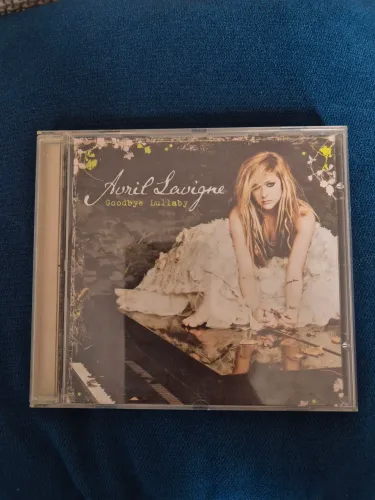 CD Avril Lavigne