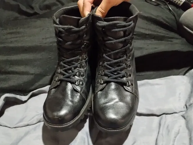 BOTA DE COURO MASCULINA 